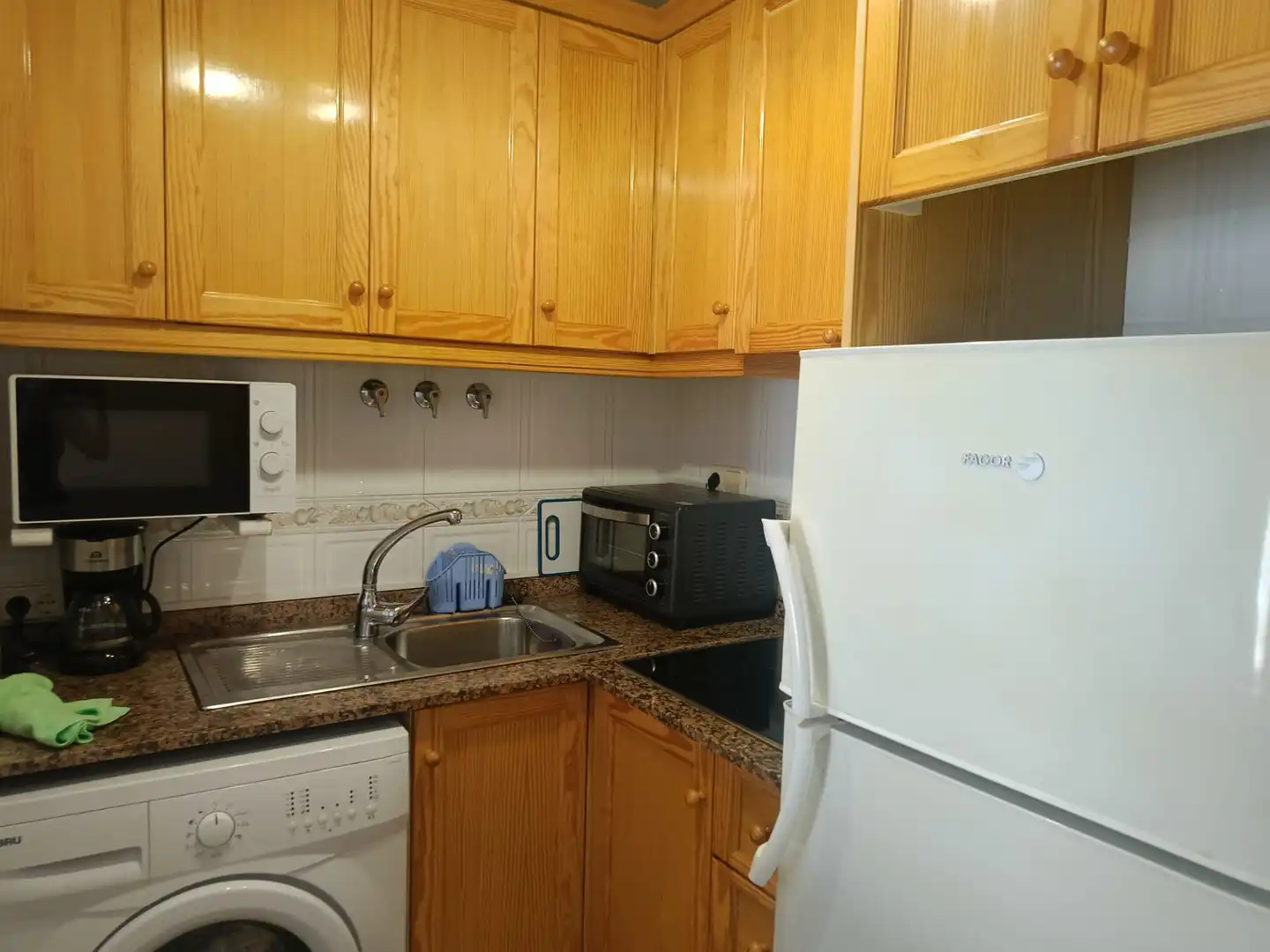 Kitchen of Flat for rent in Cartagena  with Furnished, Oven and Washing machine