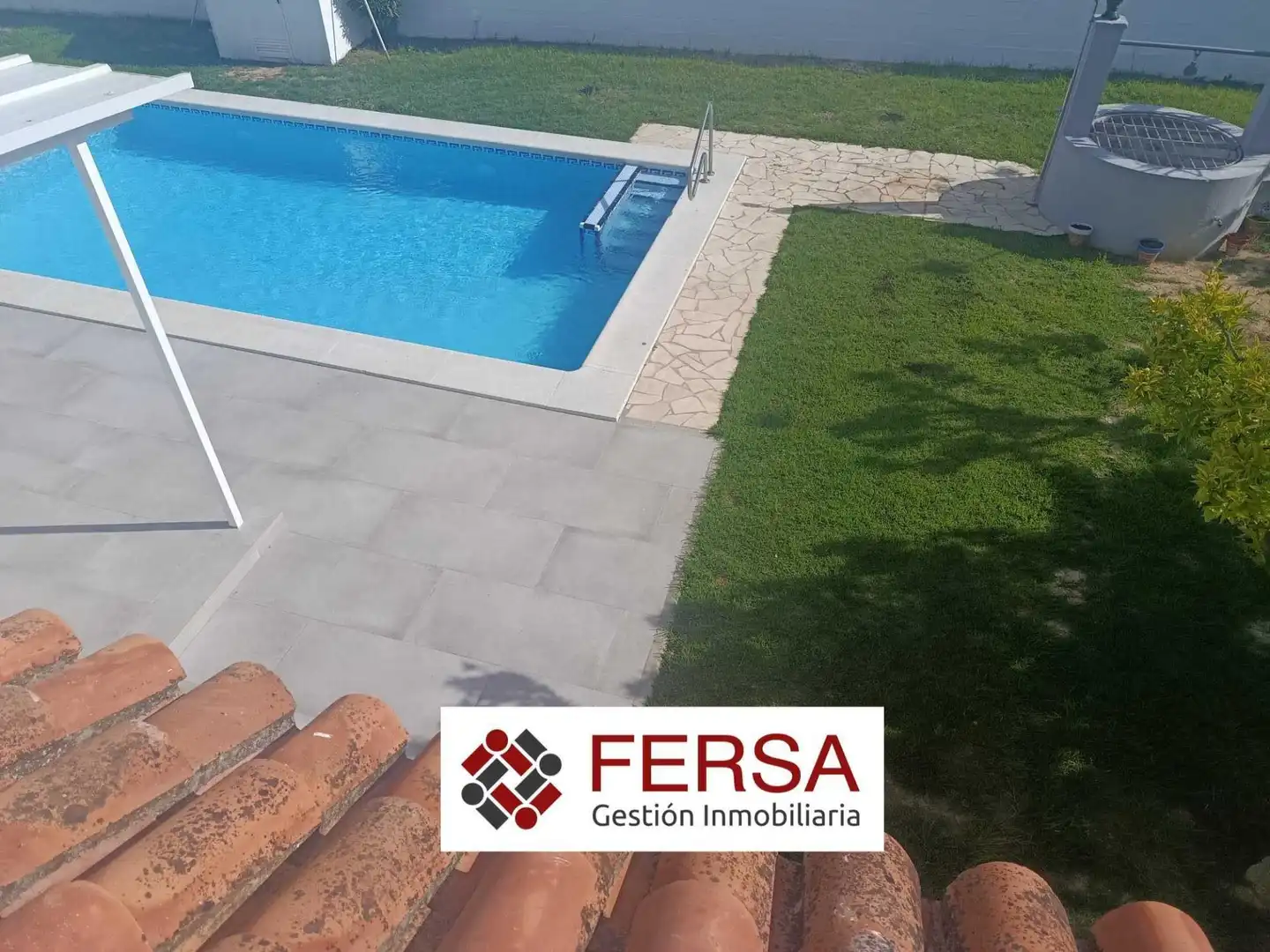 Piscina de Casa o chalet de alquiler en El Puerto de Santa María