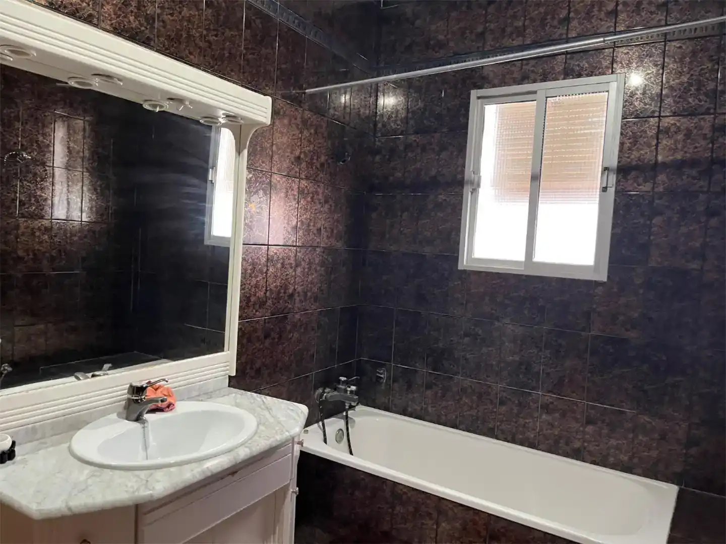 Baño de Piso en venta en Coripe