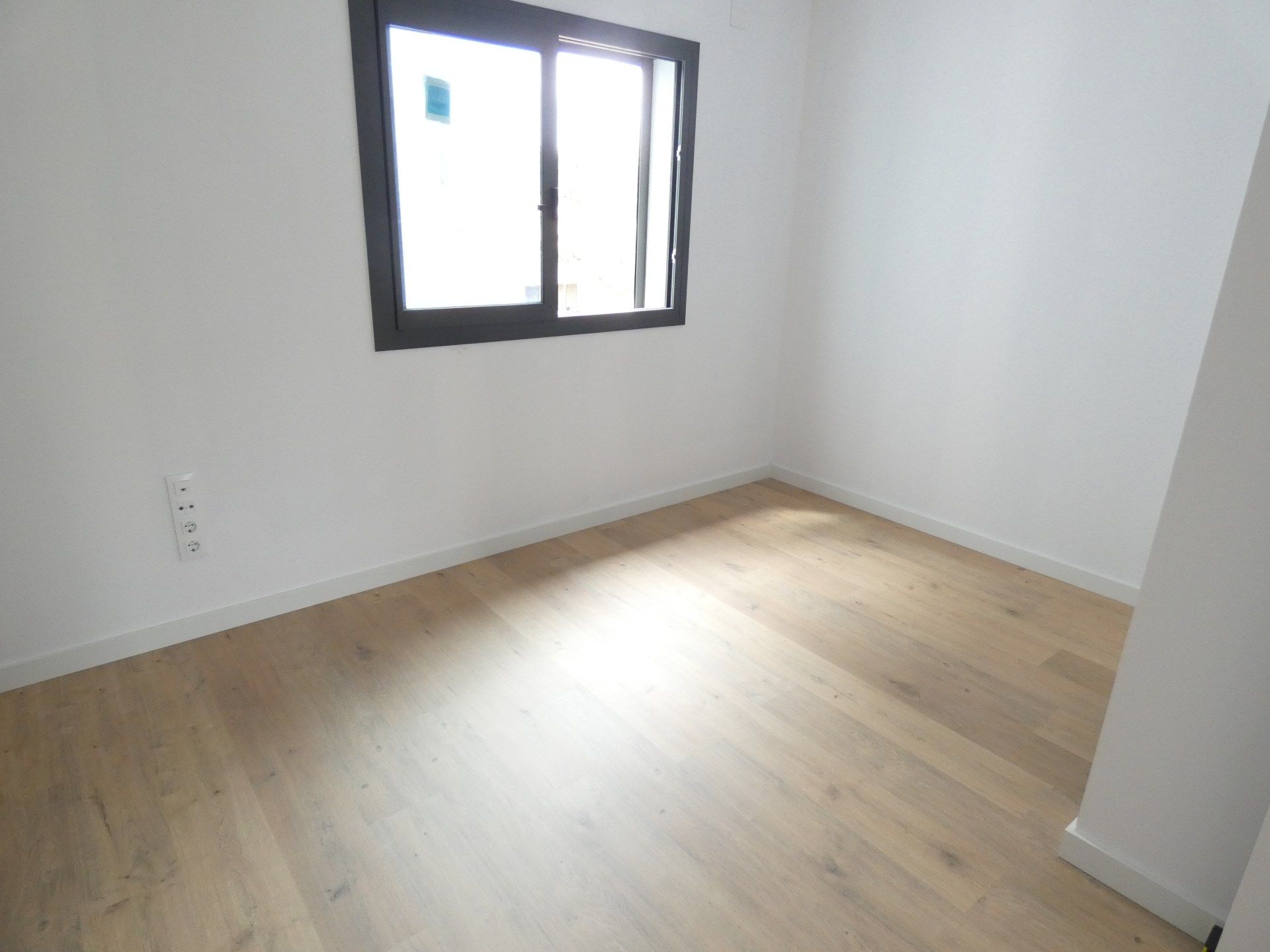 Bedroom of Flat for sale in Cerdanyola del Vallès