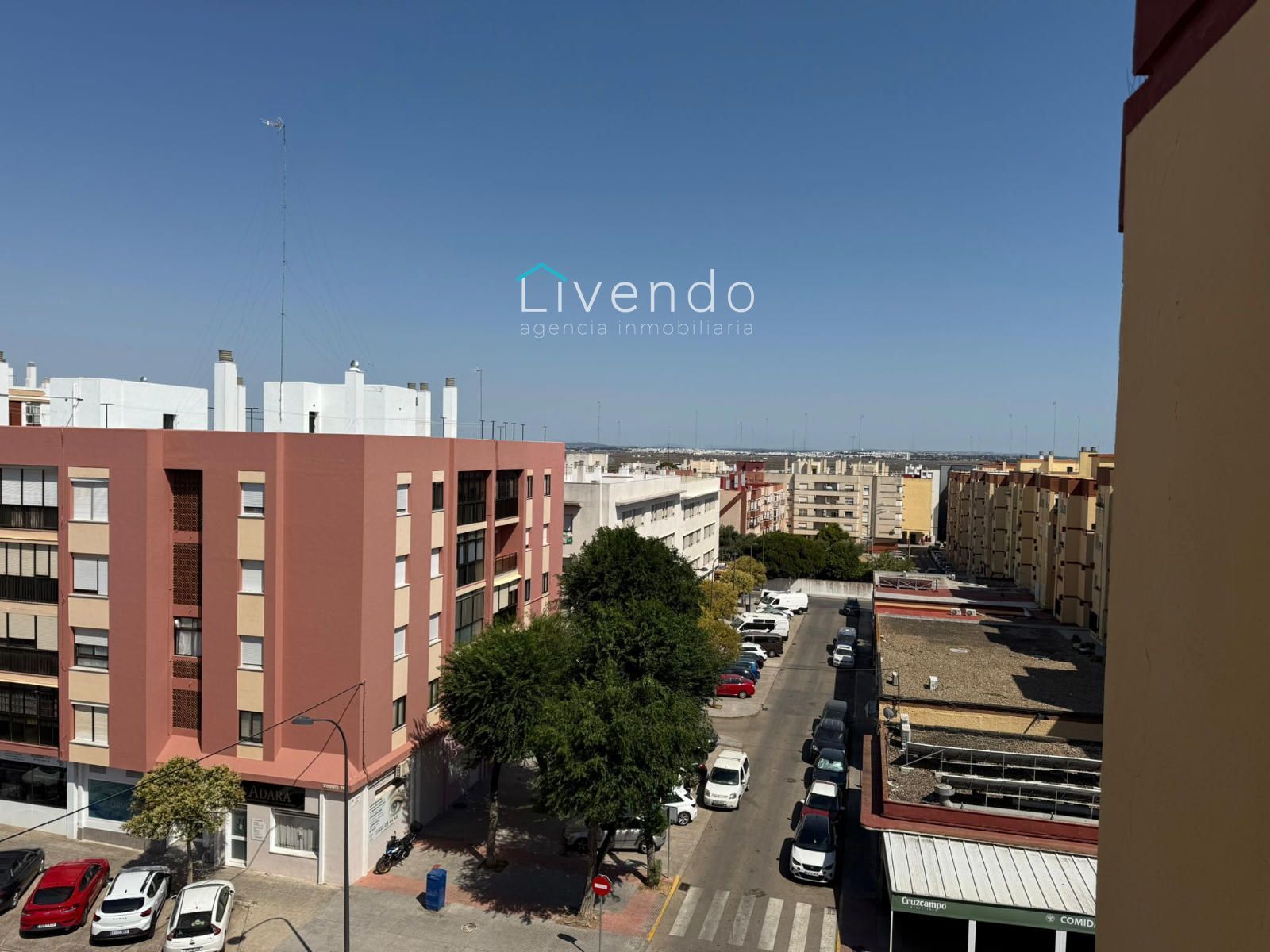 Exterior view of Flat for sale in San Fernando  with Air Conditioner and Terrace