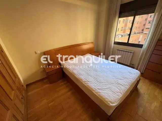 Bedroom of Flat for rent in Madrid  with Air Conditioner, Swimming Pool and Furnished