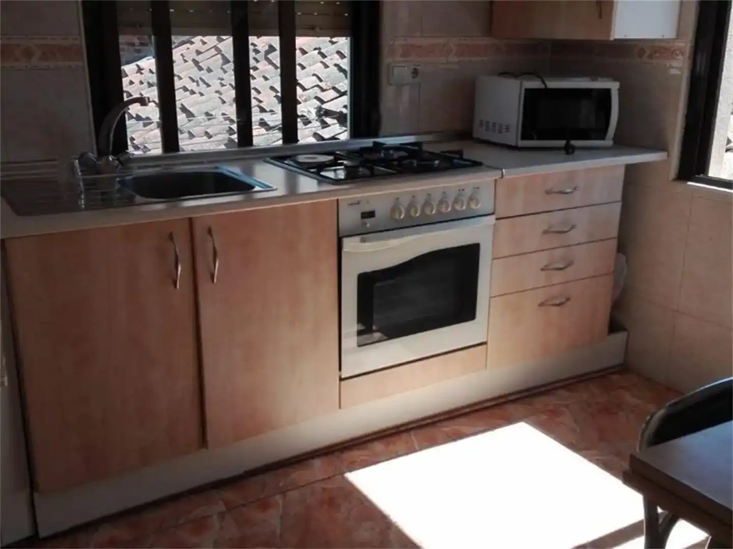 Cuina de Pis en venda en Santa María del Páramo amb Traster i Moblat