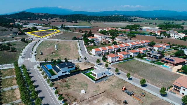 Terreno industrial en Alquiler en Carrer Migdia, 16 en Maçanet de la Selva pueblo
