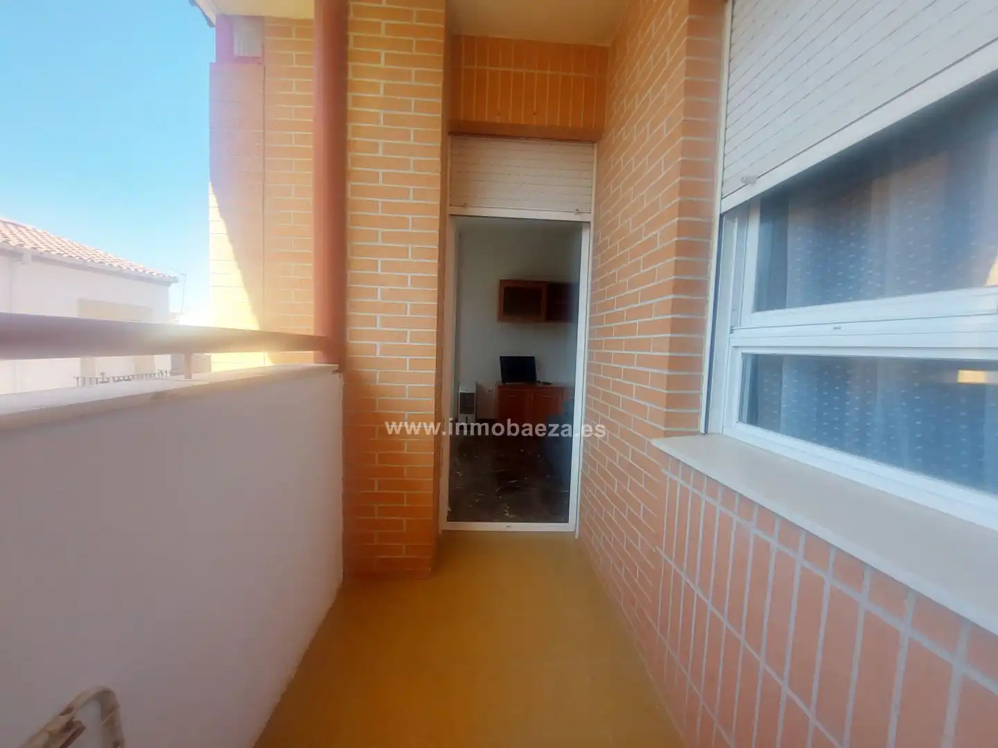 Terrassa de Pis en venda en Baeza amb Calefacció, Terrassa i Piscina comunitària