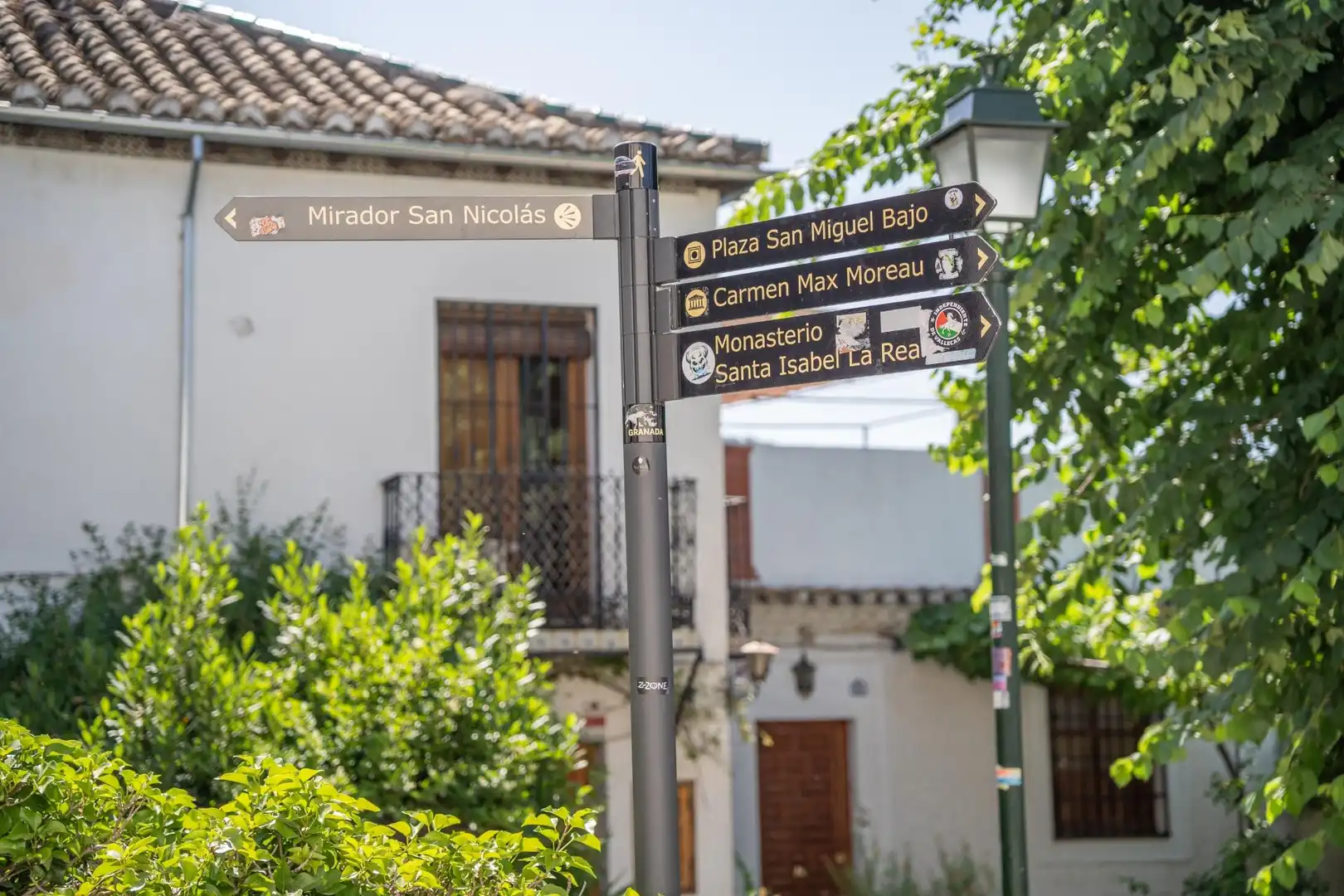Exterior view of Houses for sale in Granada  with Air Conditioner, Terrace and Furnished