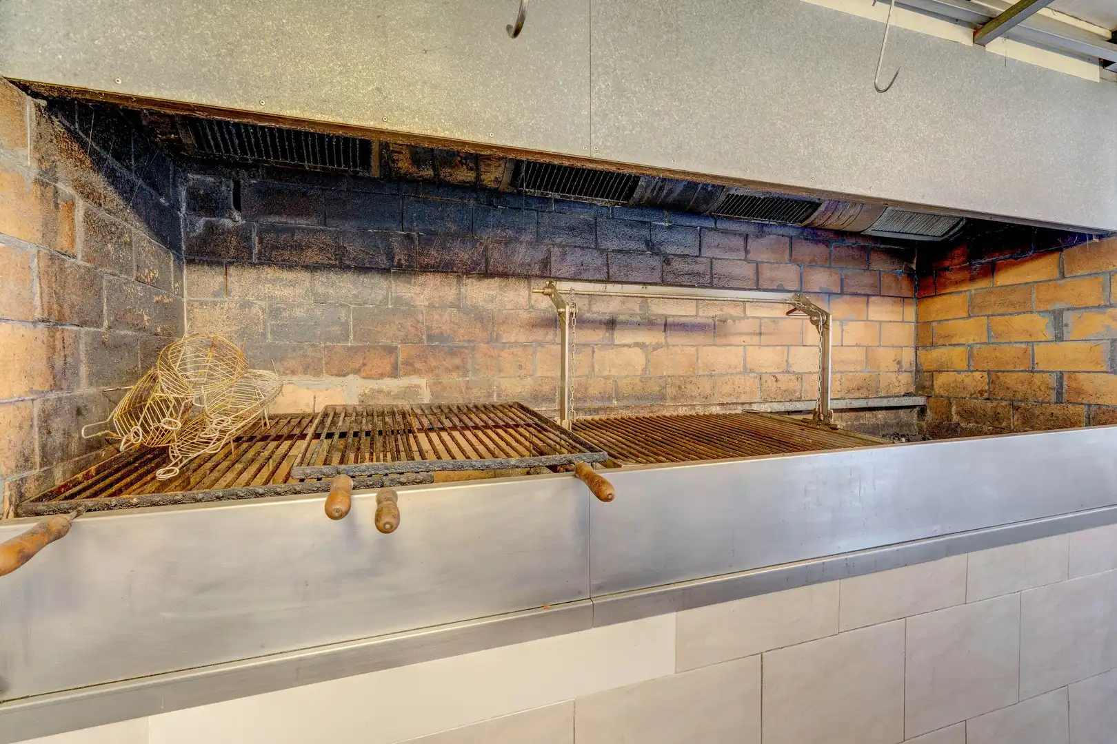 Kitchen of Commercial properties for sale in Deba  with Air Conditioner