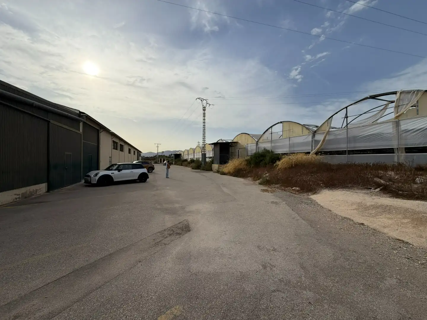Vista exterior de Nave industrial en venta en Elche / Elx con Alarma