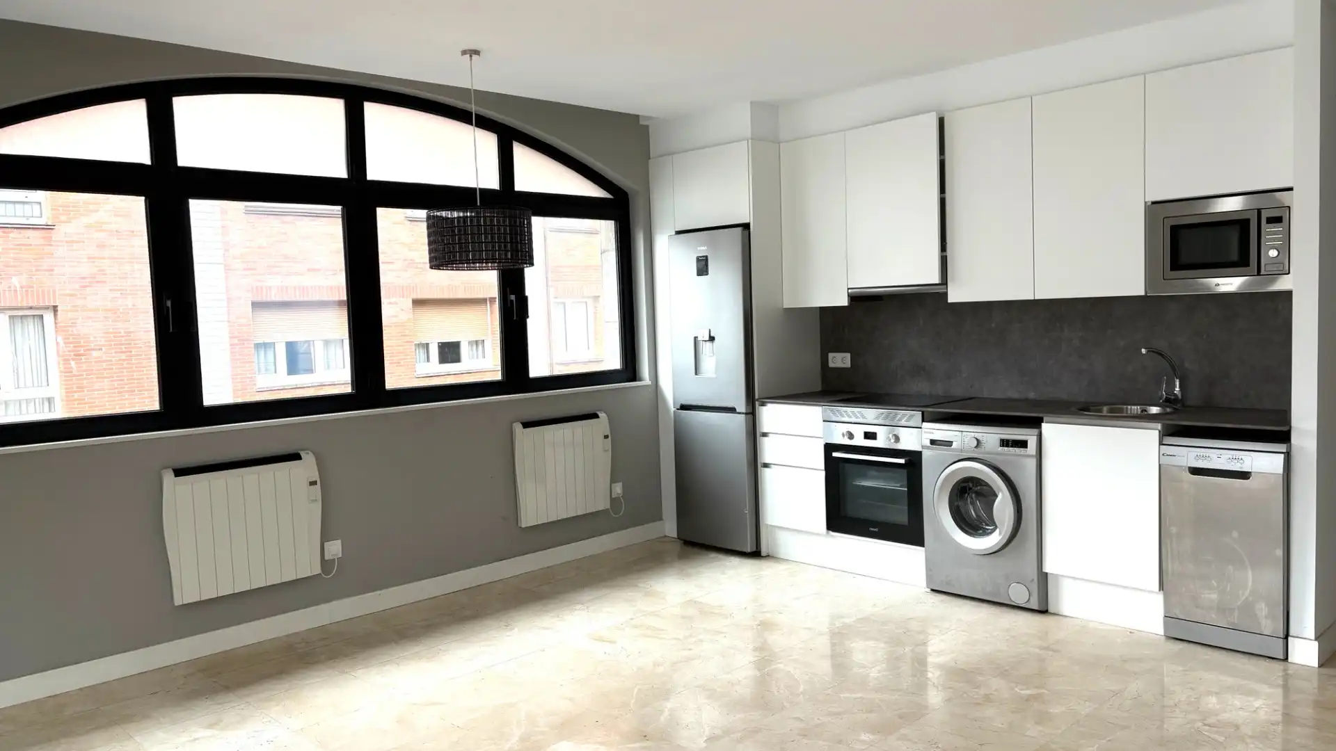 Cocina de Piso de alquiler en Gijón  con Calefacción, Parquet y Lavadora