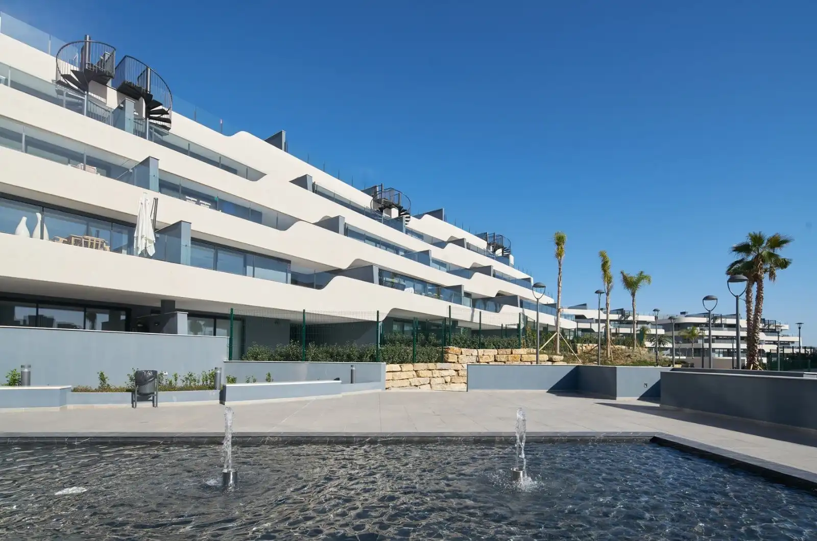 Apartamento con terraza en alquiler en Selwo, imagen 26