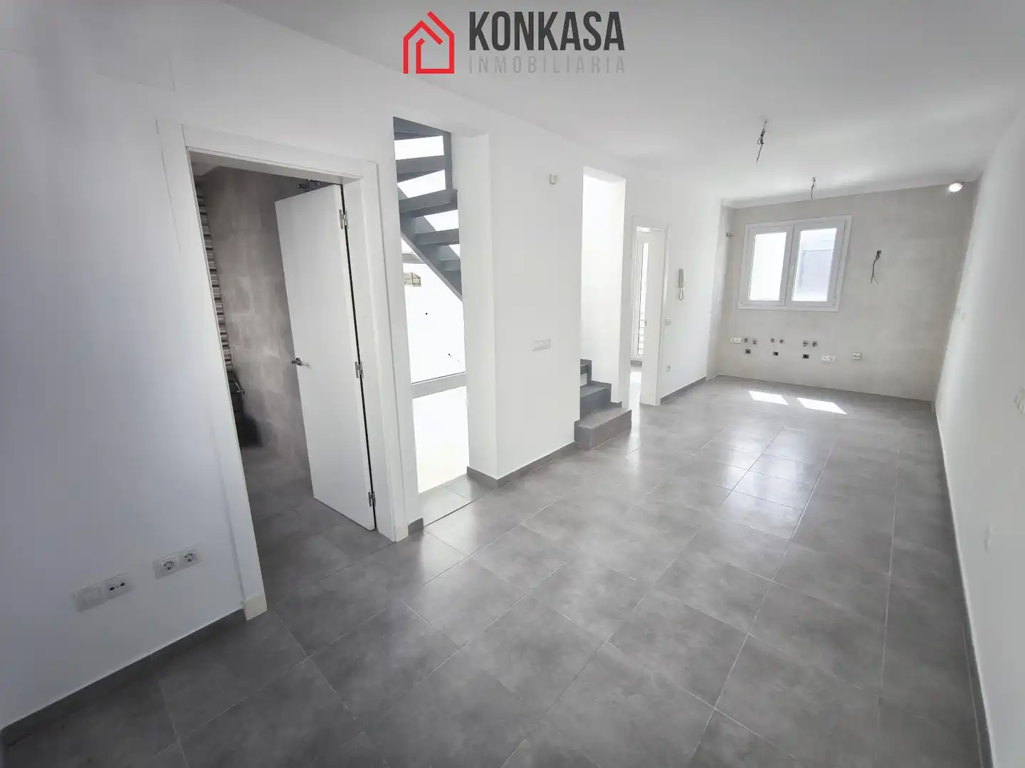 Duplexes for sale in Espera  with Terrace