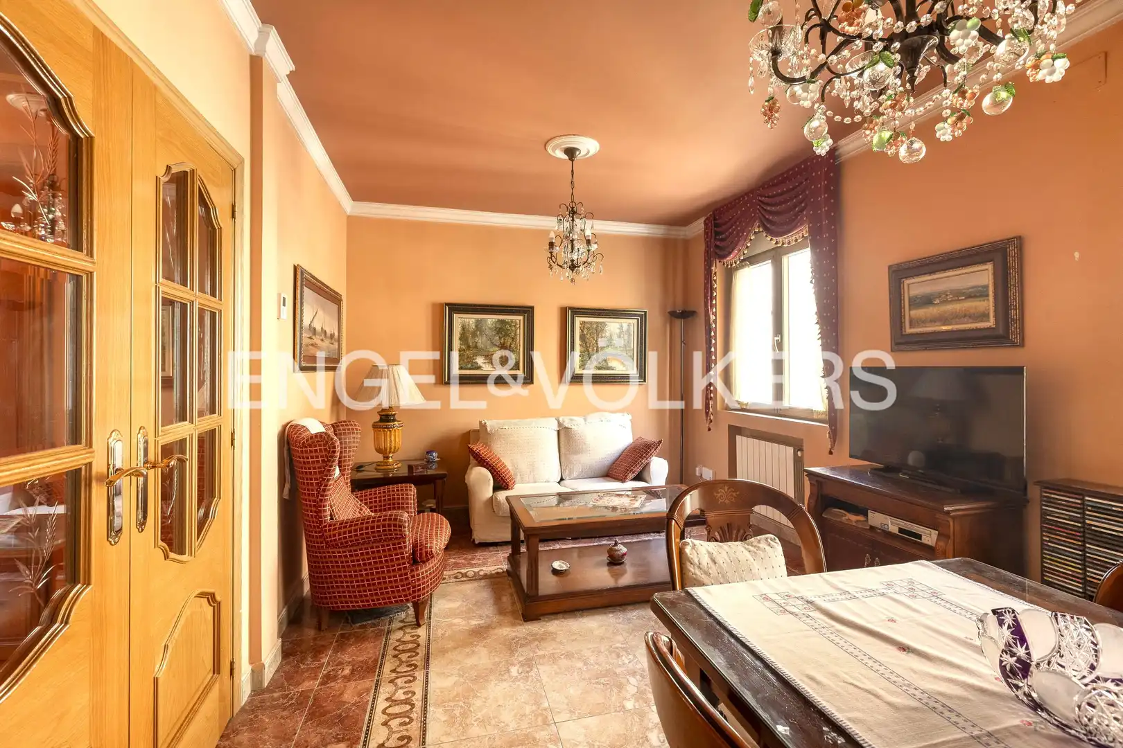 Living room of Flat for sale in  Madrid Capital  with Air Conditioner, Heating and Terrace