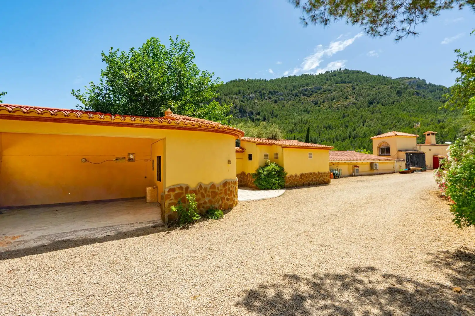 Vista exterior de Casa o chalet en venta en Castell de Castells con Aire acondicionado, Calefacción y Jardín privado