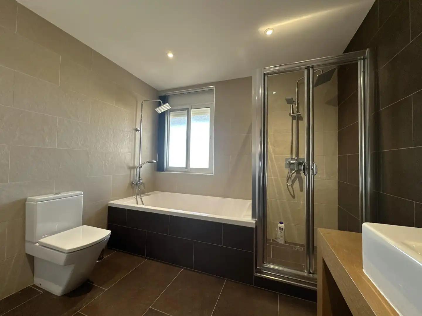 Bathroom of Flat for sale in Fuengirola