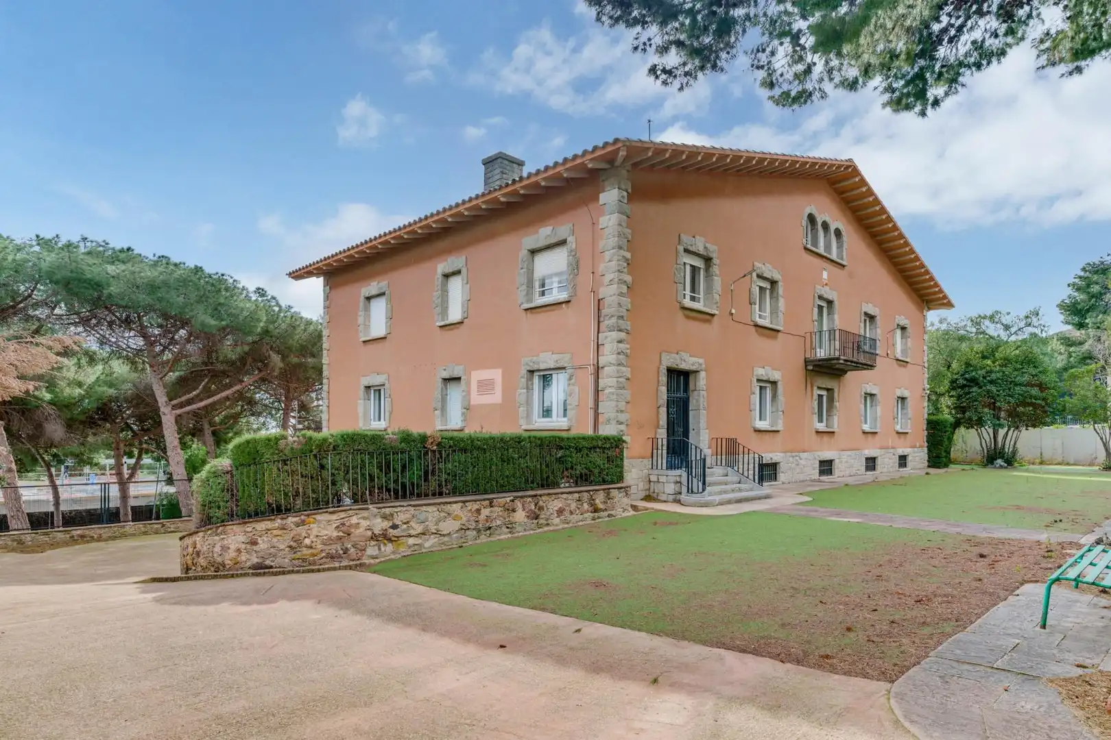 Vista exterior de Casa o xalet de lloguer en Barcelona