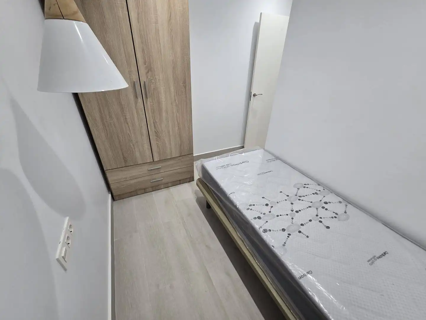 Schlafzimmer von Erdgeschoss zur Miete in Centro