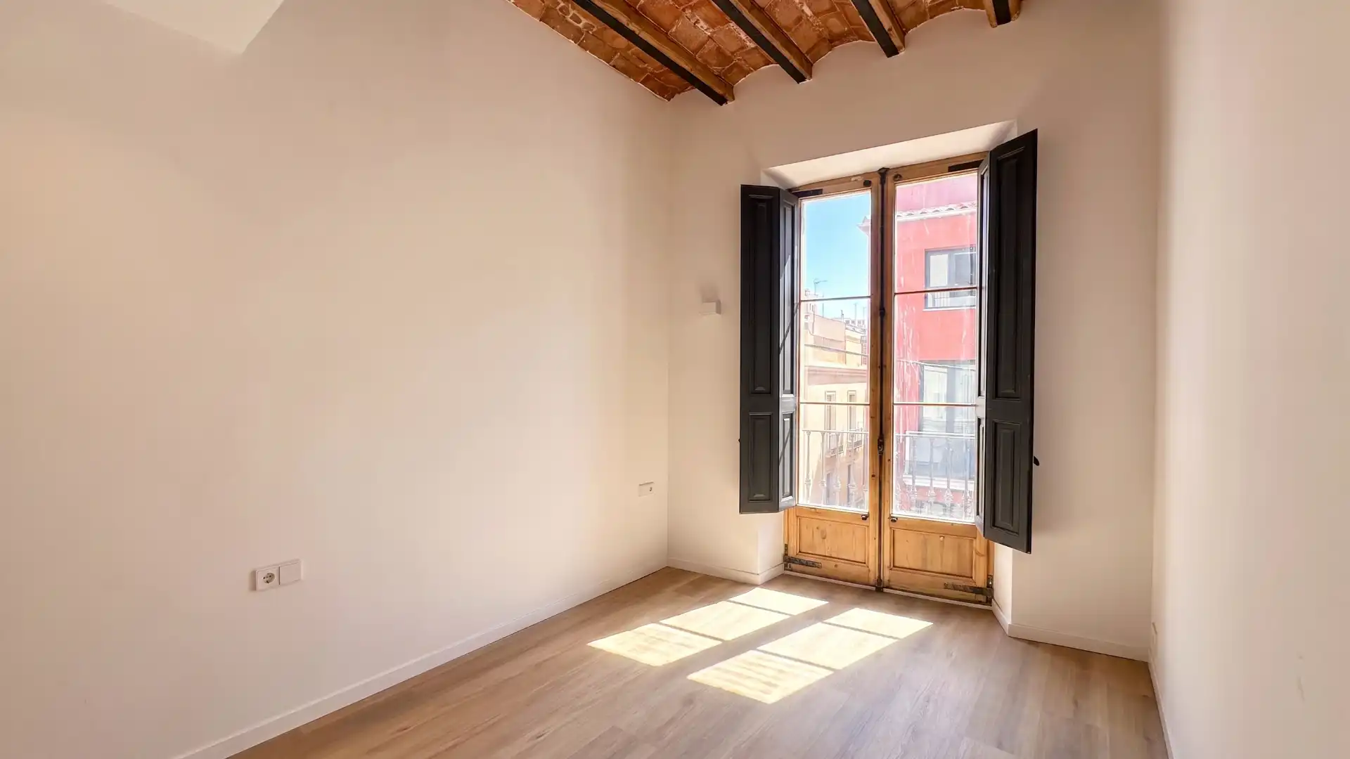 Appartamento con terrazza in vendita a Raval de Martí Folguera 51, imagen 34