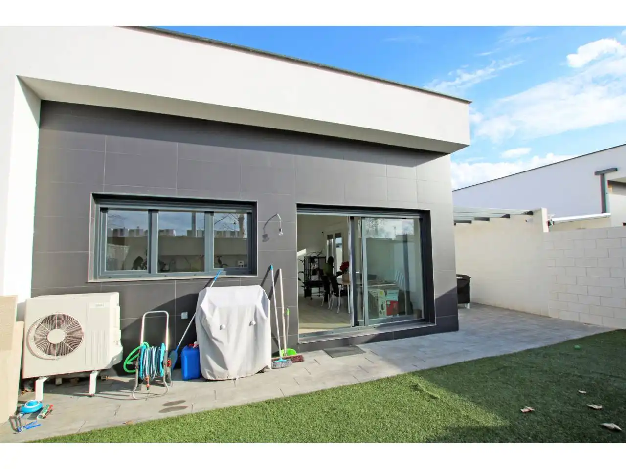 Villa zur Miete in Calle Jadraque, imagen 8