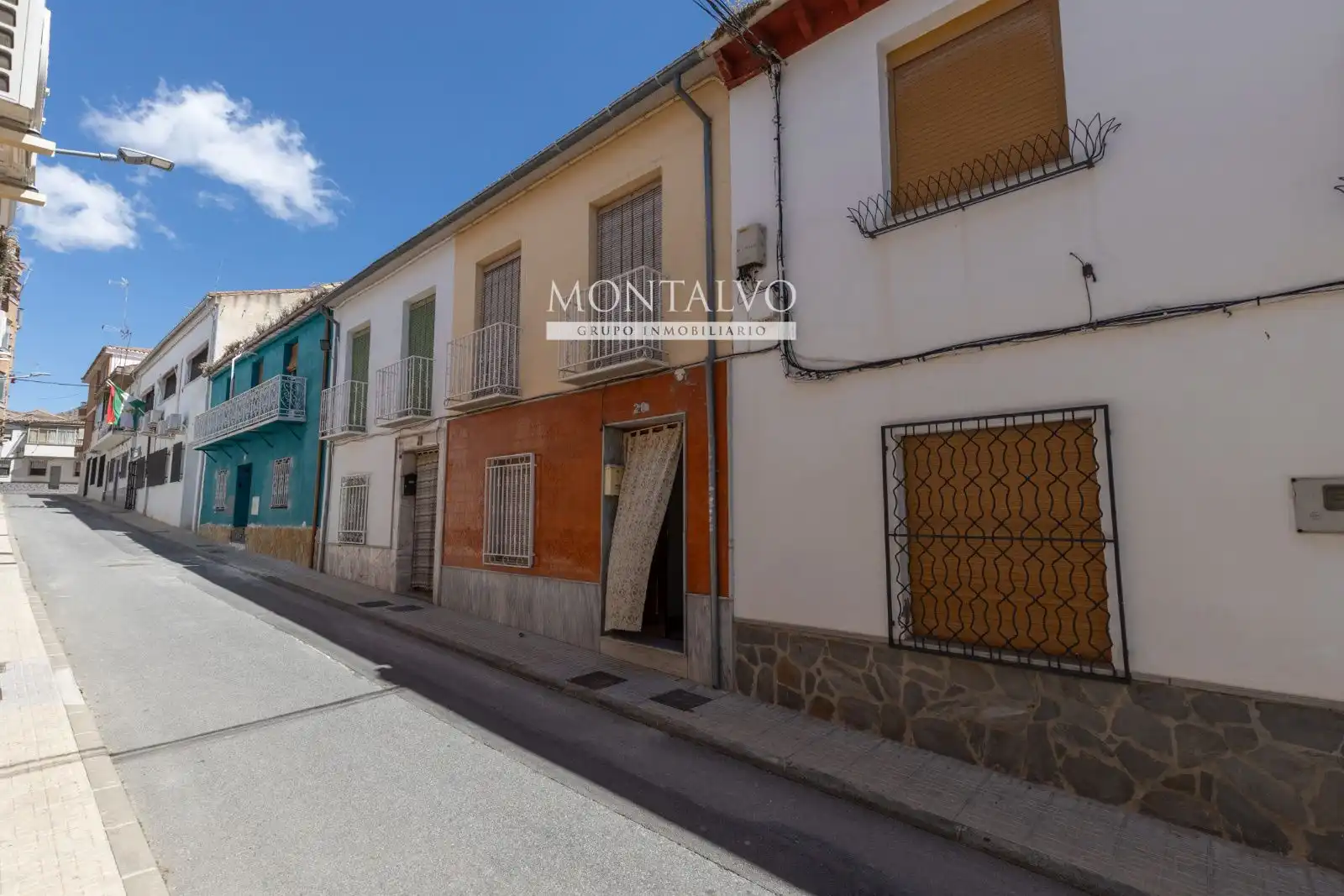 Vista exterior de Casa adosada en venda en Atarfe