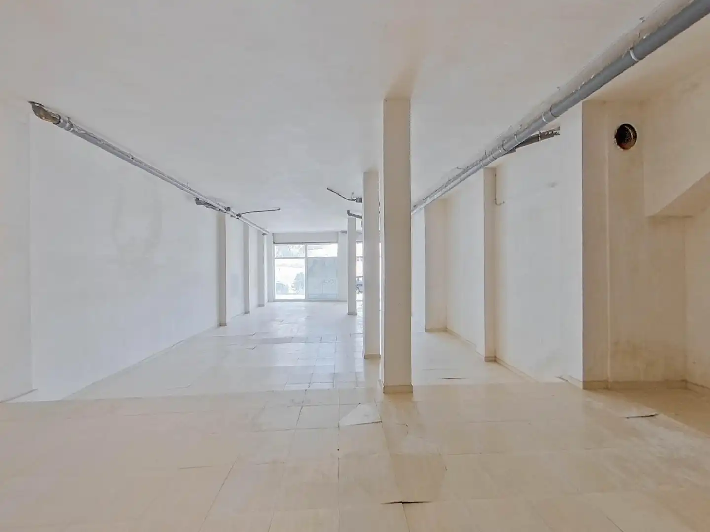 Commercial properties for sale in Manresa