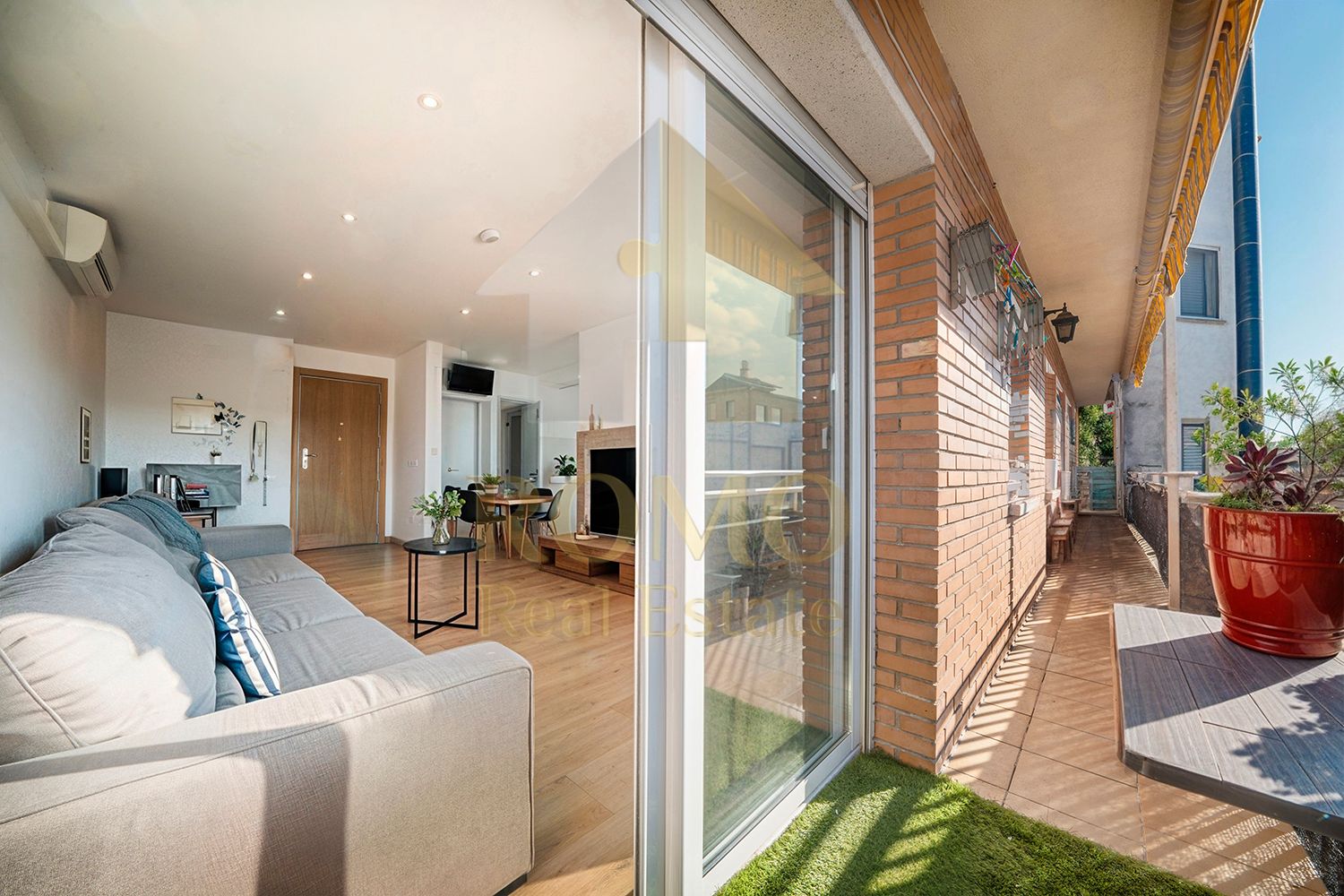 Terrace of Flat for sale in Polinyà  with Air Conditioner, Heating and Parquet flooring