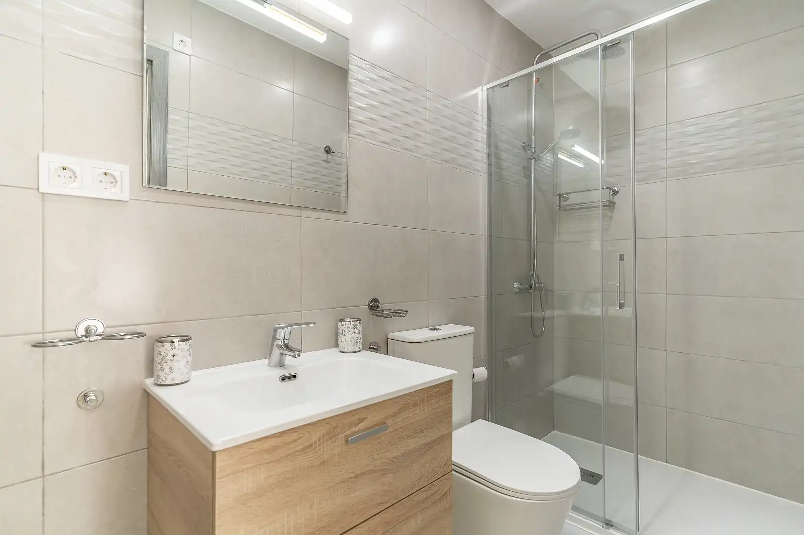Bathroom of Houses for sale in Benalmádena  with Air Conditioner, Terrace and Swimming Pool
