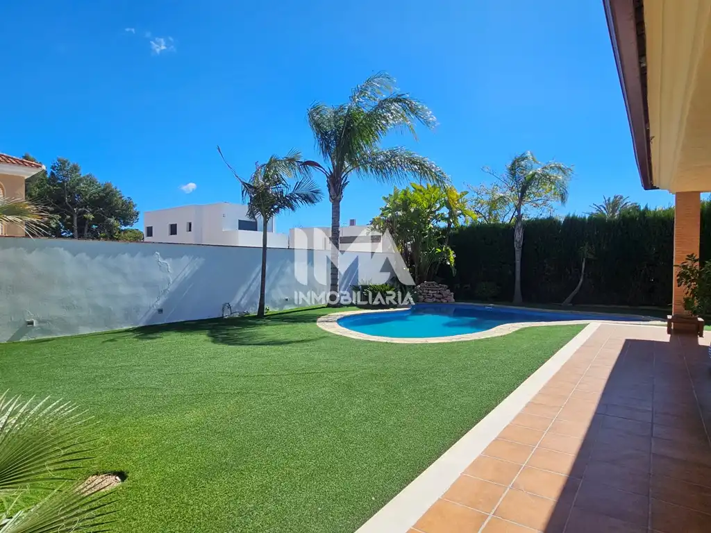 Jardí de Casa o xalet en venda en Bétera amb Aire condicionat, Calefacció i Jardí privat