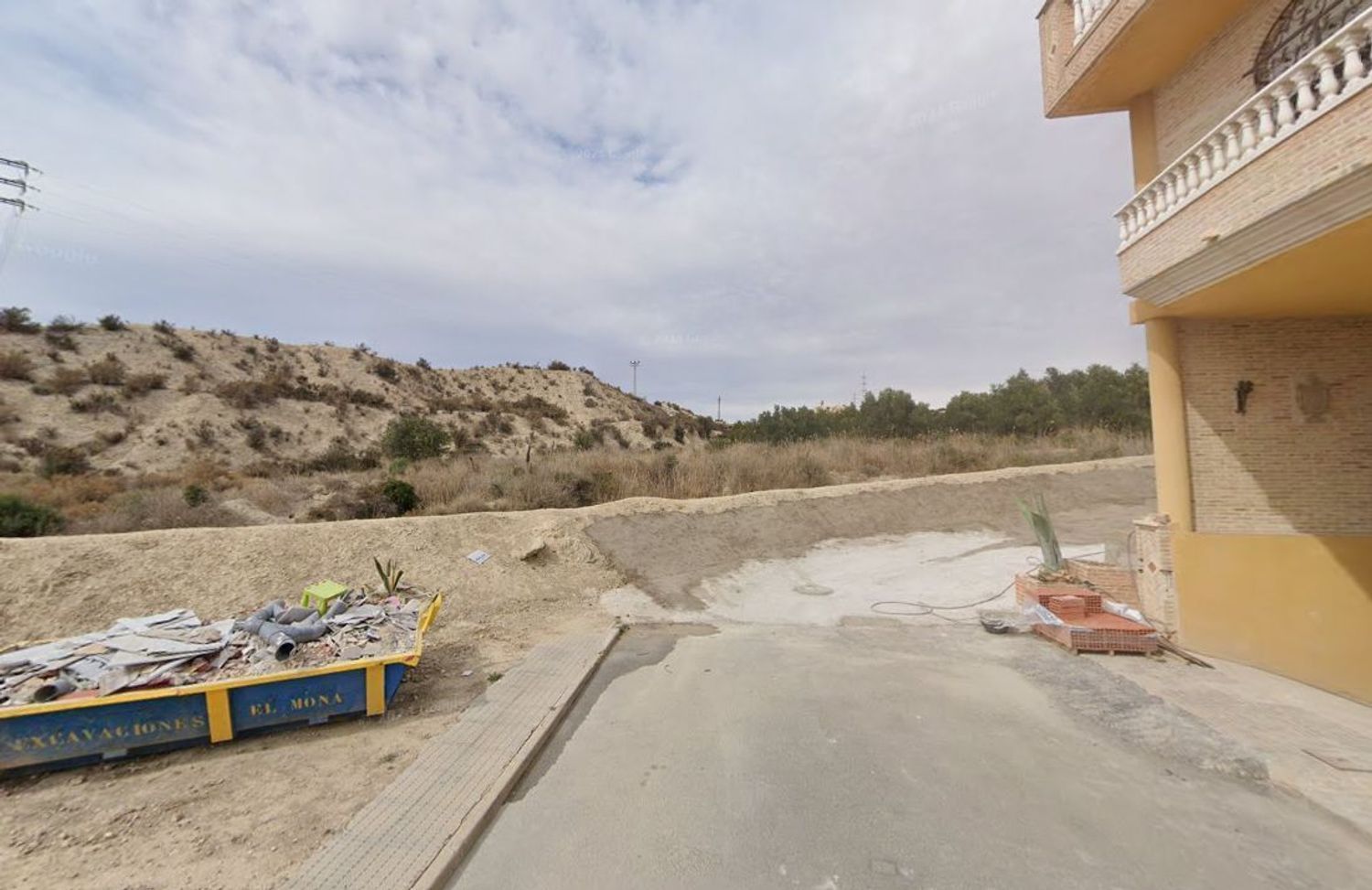 Casa adosada en venta en Cieza