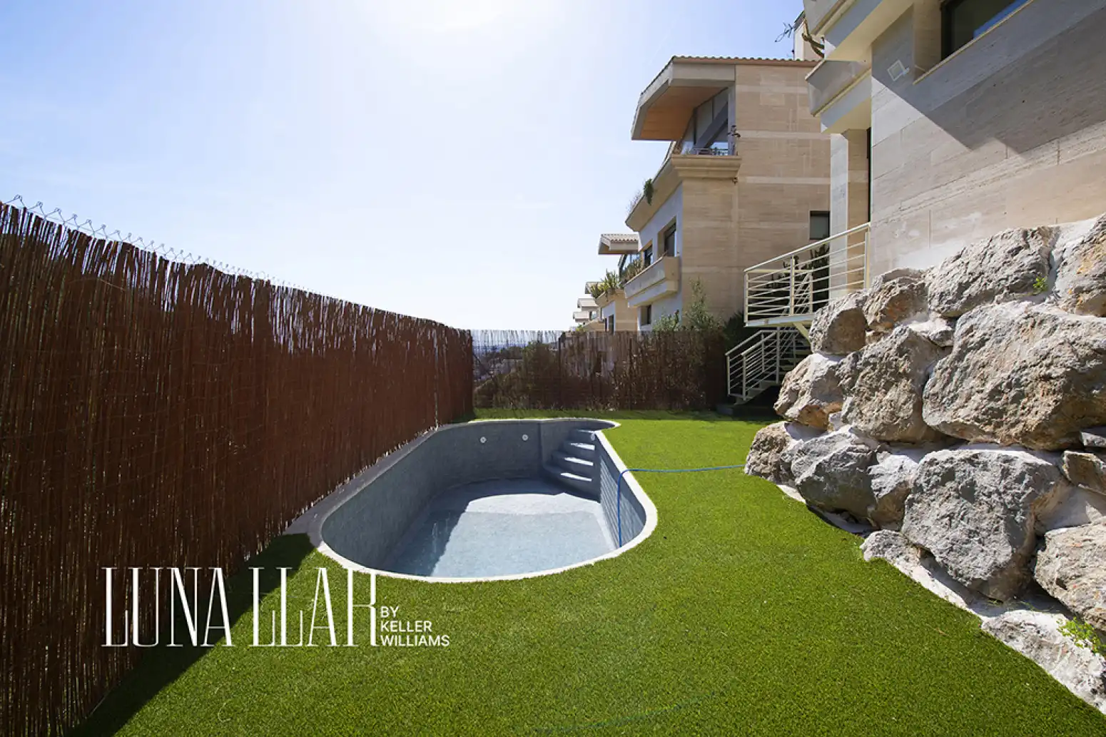 Swimming pool of Houses for sale in Sitges  with Private garden and Balcony