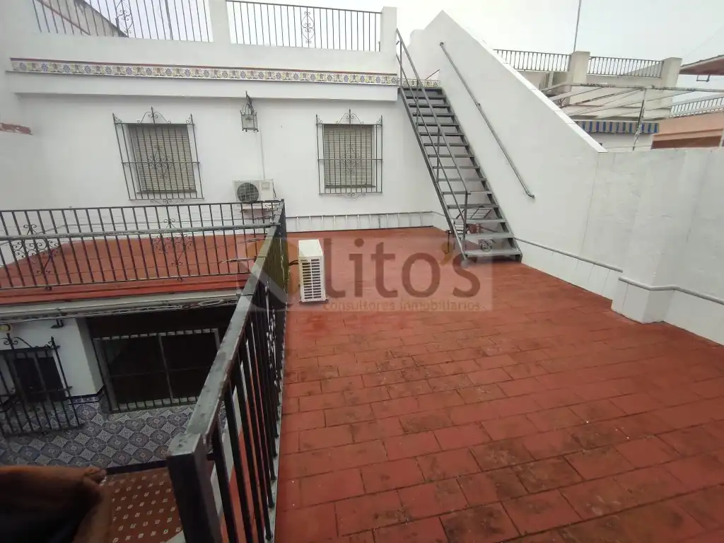 Terrassa de Casa adosada en venda en Dos Hermanas