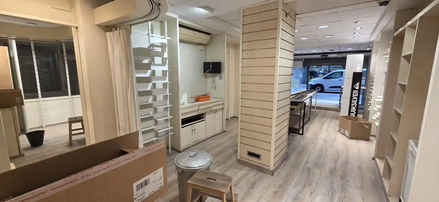 Local commercial à vendre à Centre - Eixample – Can Llobet