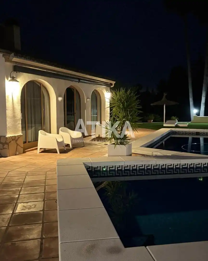 Vista exterior de Casa o chalet en venta en Ontinyent con Aire acondicionado, Calefacción y Jardín privado