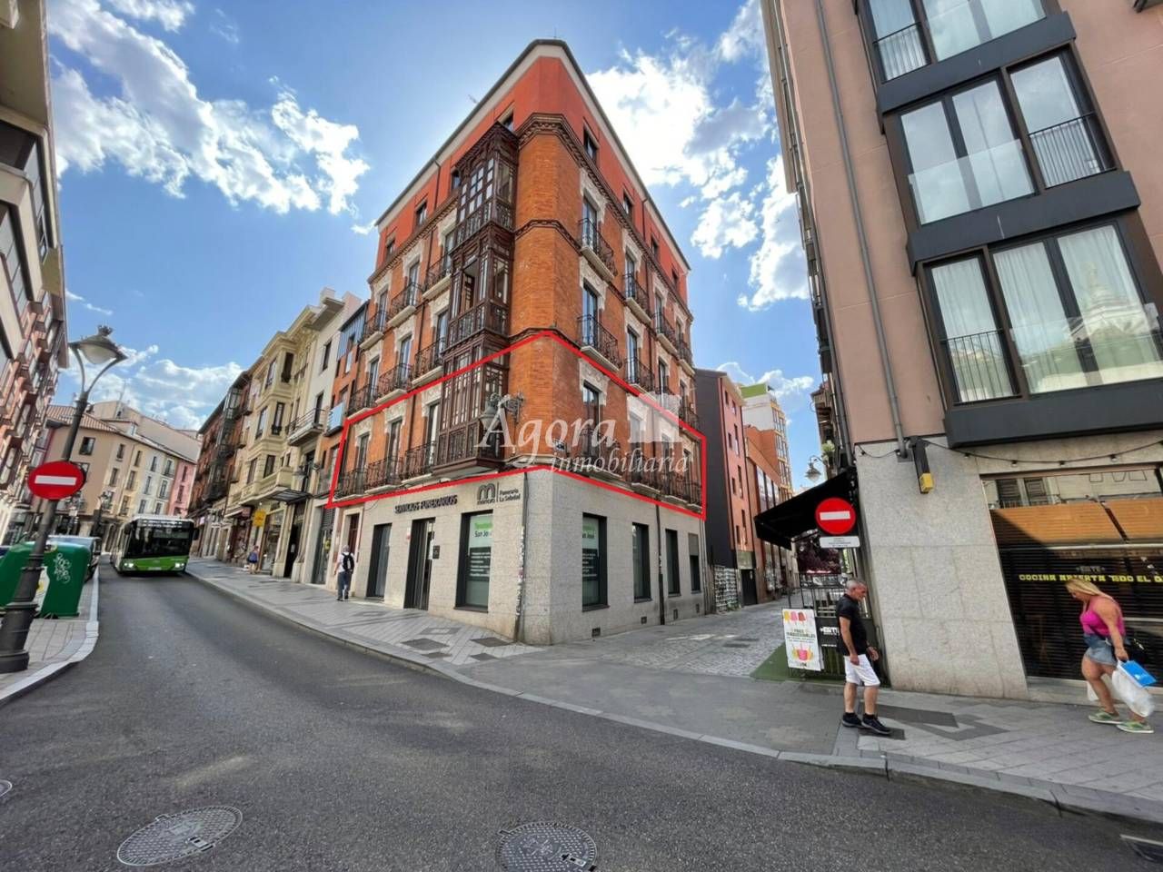 Exterior view of Flat for sale in Valladolid Capital  with Air Conditioner and Parquet flooring