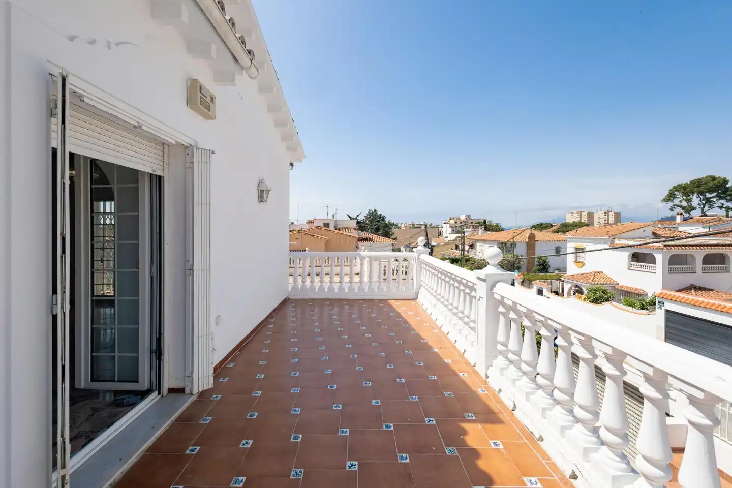 Terrassa de Casa o xalet en venda en Málaga amb Jardí privat, Terrassa i Piscina