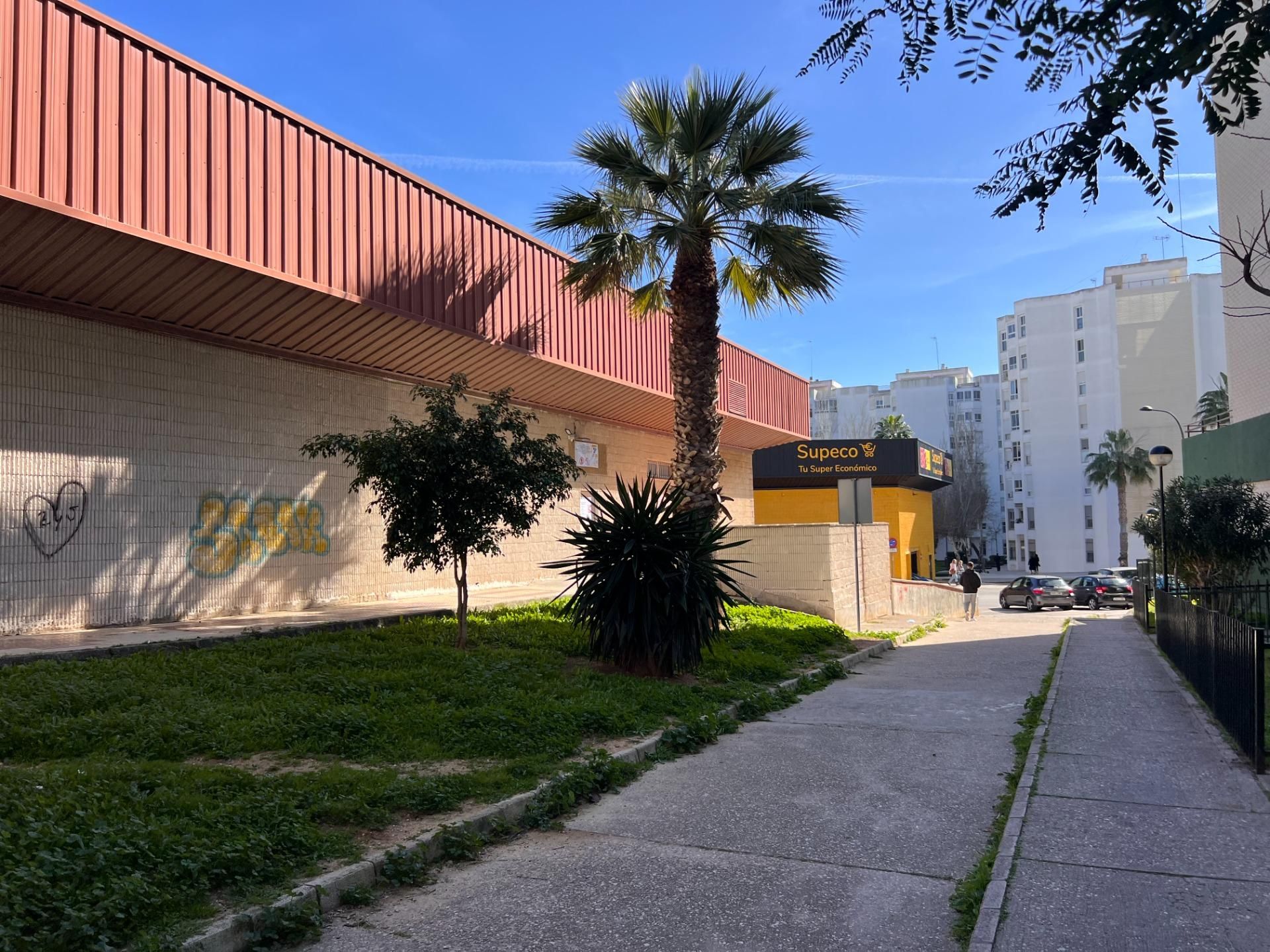 Exterior view of Box room for sale in San Fernando