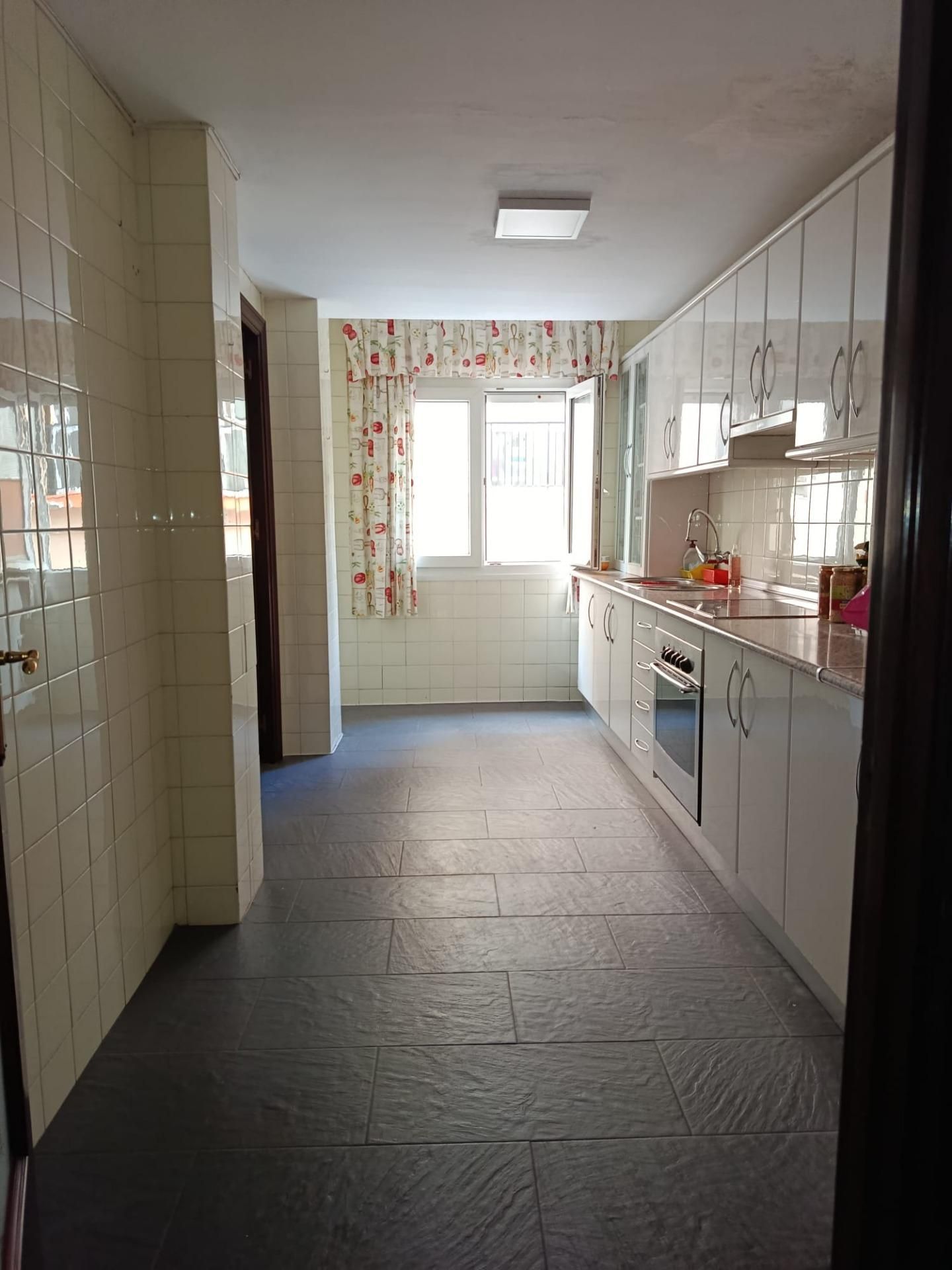 Kitchen of Flat for sale in  Cádiz Capital