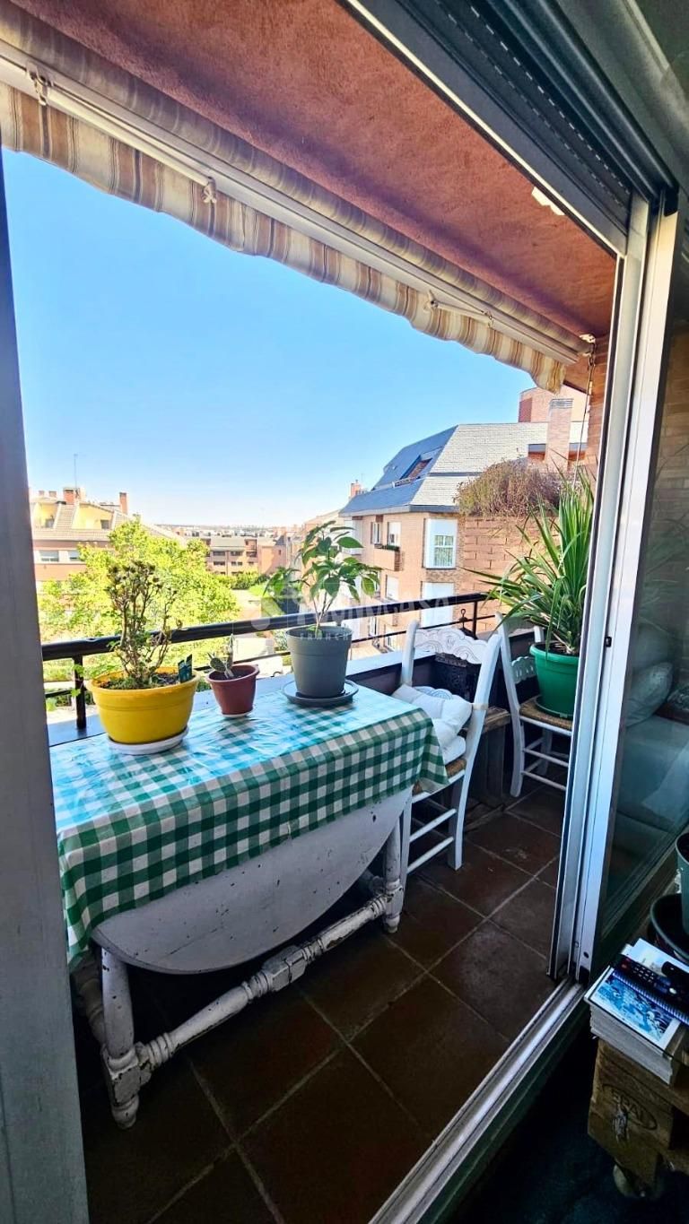 Terraza de Piso en venta en  Madrid Capital con Calefacción, Terraza y Trastero