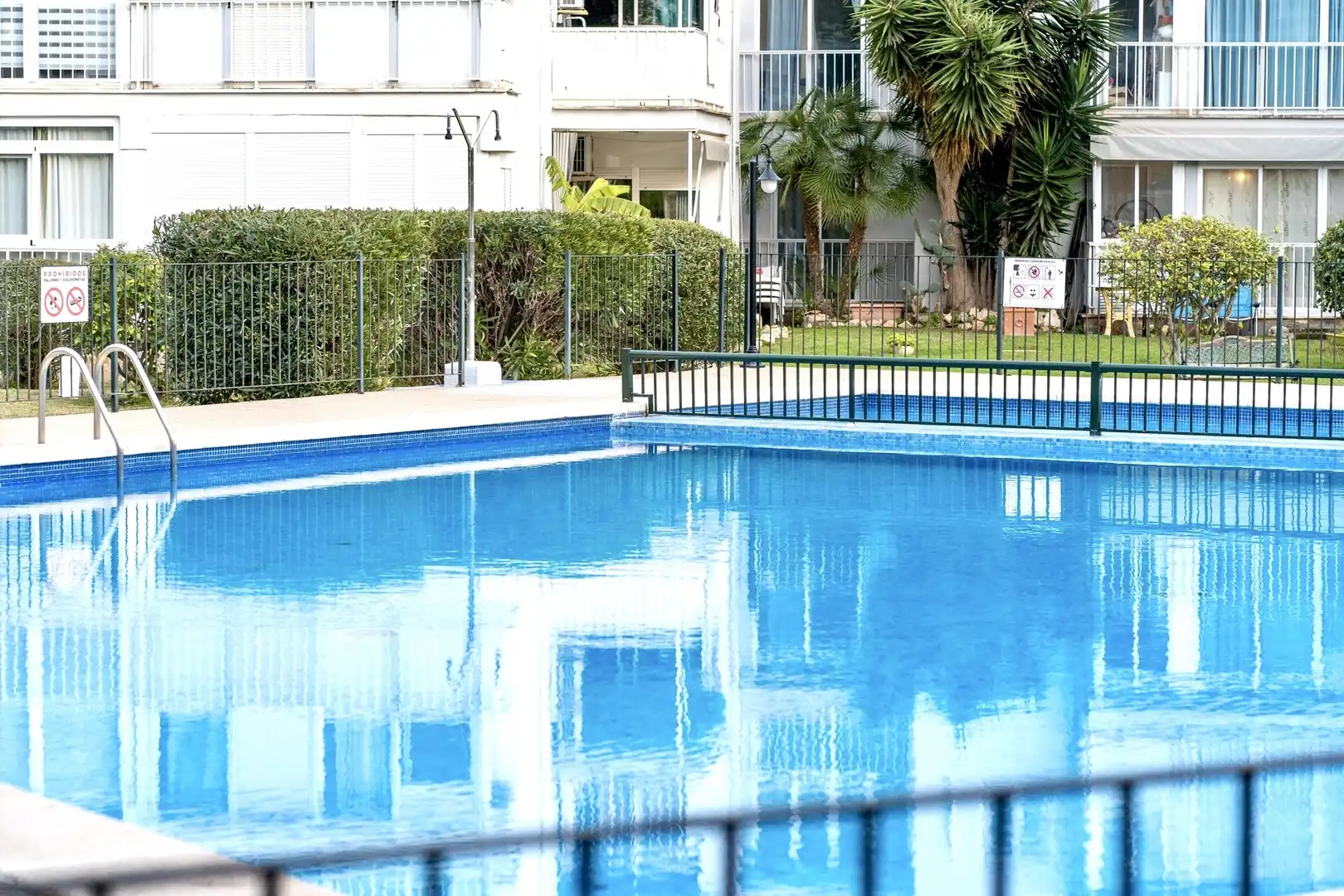 Swimming pool of Apartments for sale in Calvià  with Air Conditioner, Heating and Terrace