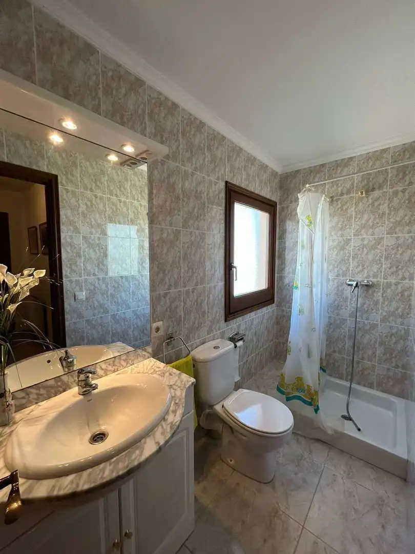 House with pool for sale in Requesens, imagen 11