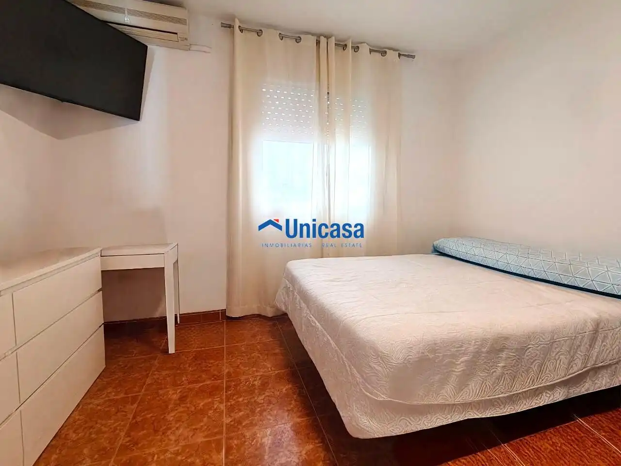 Bedroom of Flat for sale in Málaga  with Air Conditioner and Storage room