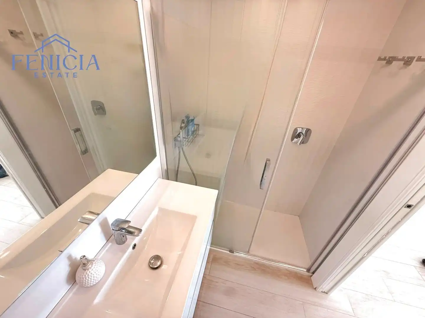 Bathroom of Flat for rent in Almuñécar  with Terrace, Furnished and Community pool
