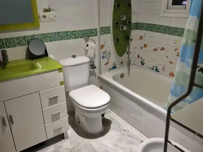 Baño de Casa o chalet en venta en Mairena del Aljarafe con Aire acondicionado y Piscina