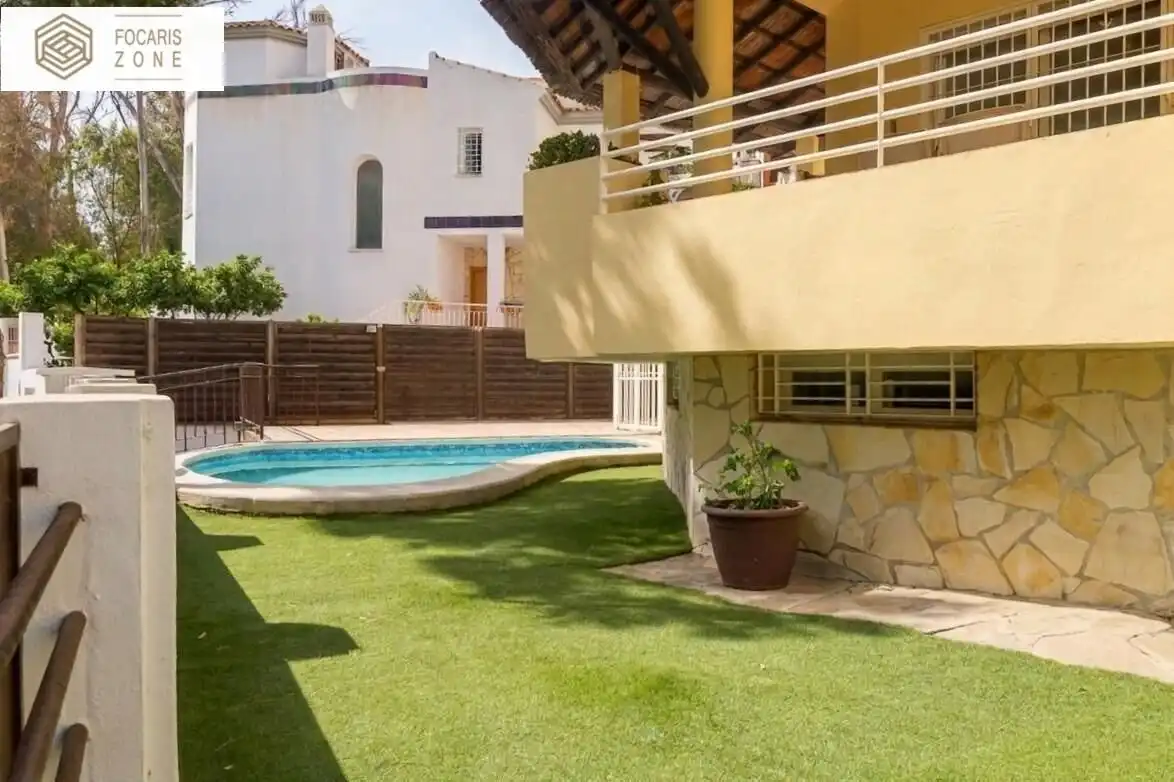 Terrassa de Casa o xalet en venda en Torremolinos amb Aire condicionat, Calefacció i Jardí privat