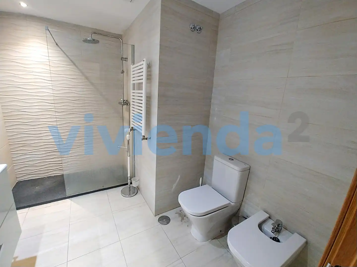 Bathroom of Flat for sale in Madrid  with Heating, Swimming Pool and Community pool
