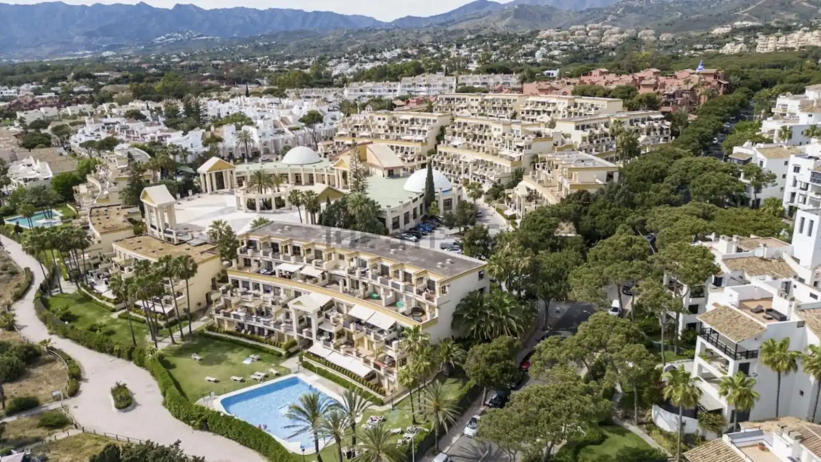 Exterior view of Ground floor for sale in Marbella  with Air Conditioner, Terrace and Swimming Pool