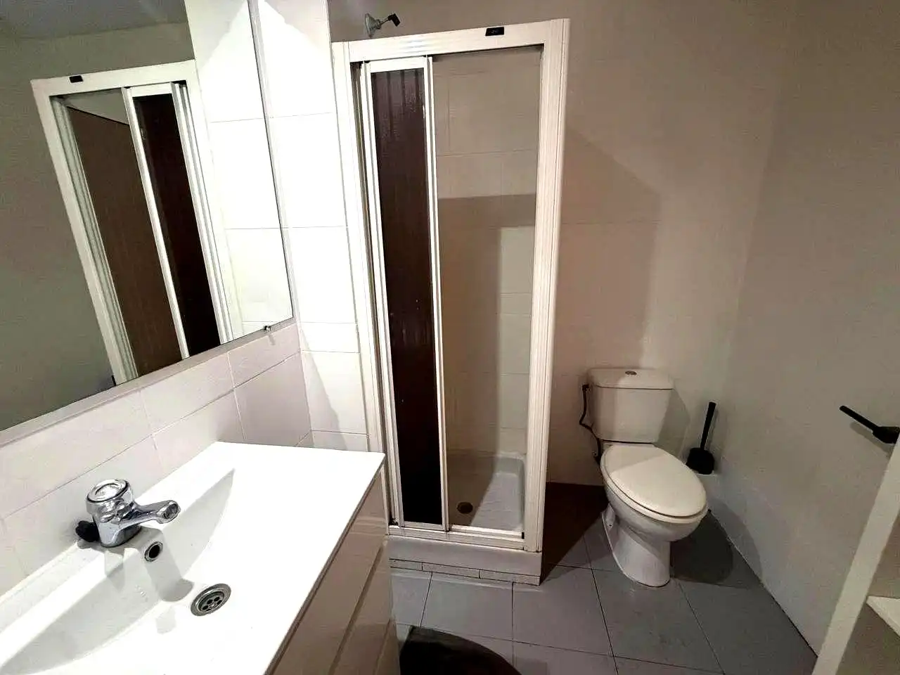 Bathroom of Flat for rent in Madrid  with Air Conditioner, Heating and Terrace