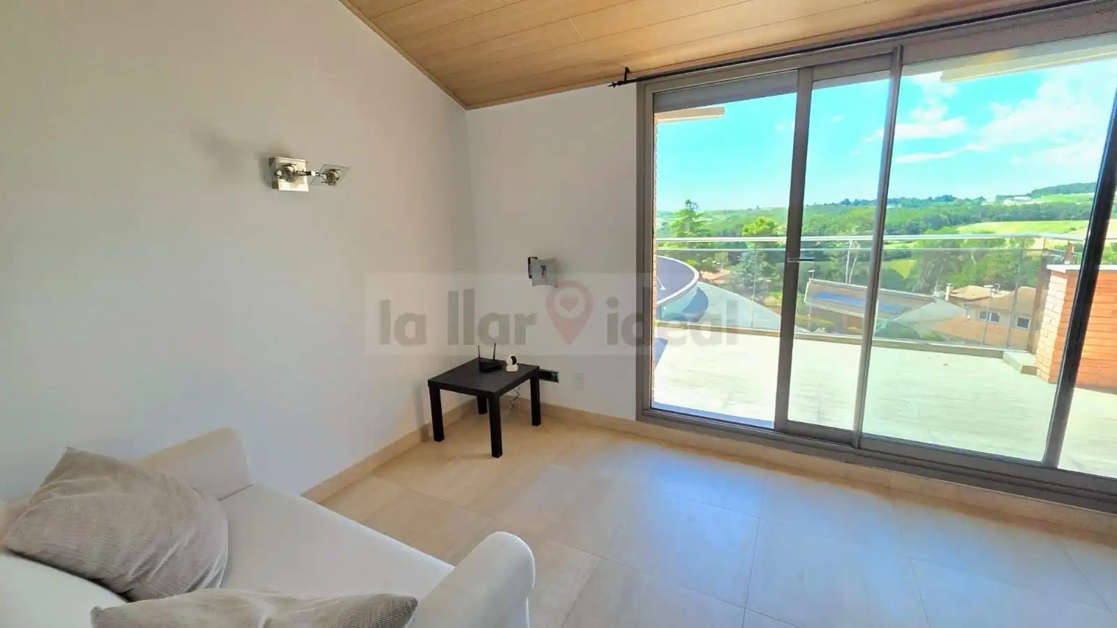 Balcony of Flat for sale in Sant Esteve Sesrovires  with Air Conditioner, Heating and Terrace