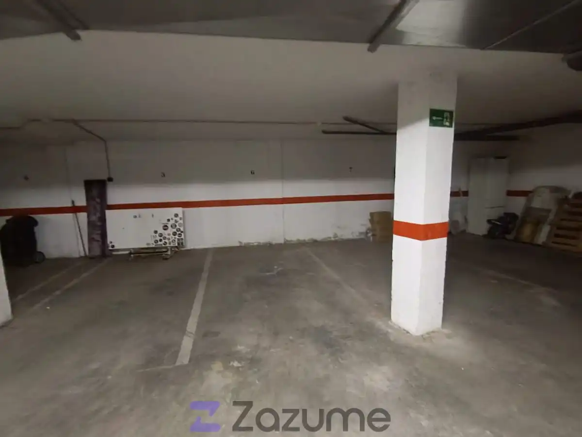 Parking de Piso de alquiler en Fuensalida con Trastero, Horno y Se aceptan mascotas