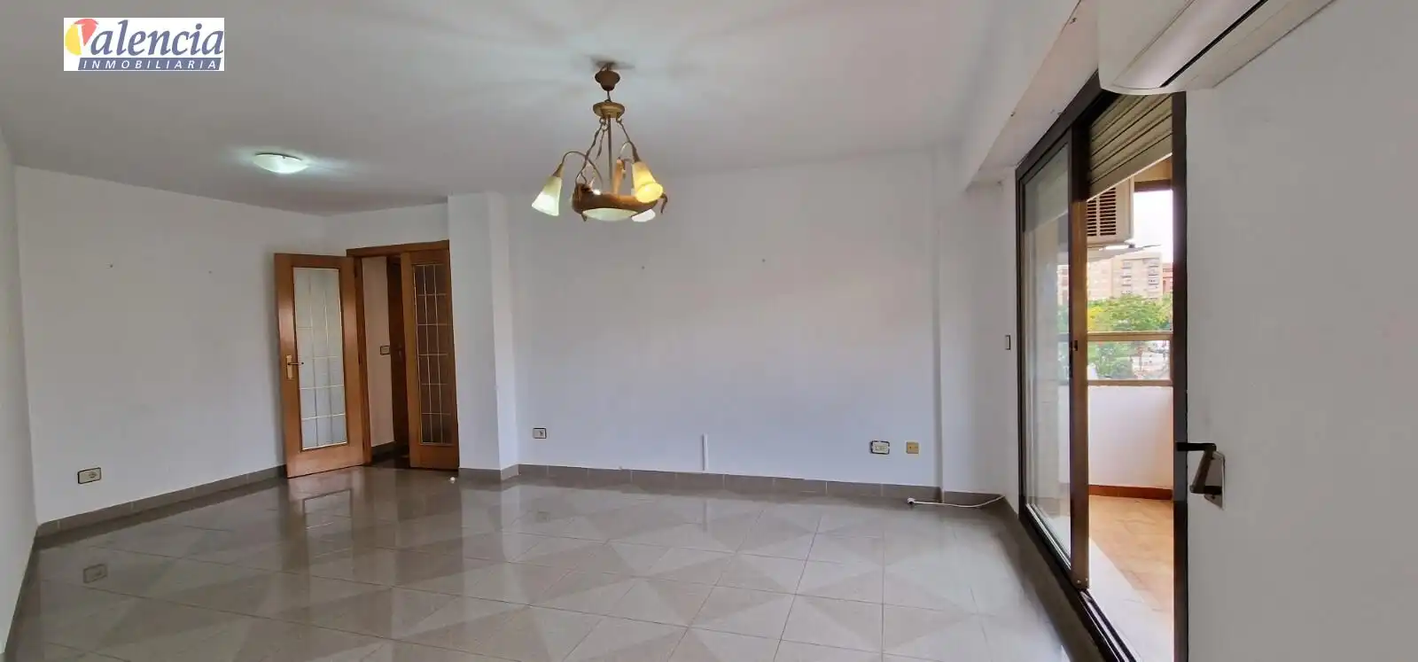 Living room of Flat for sale in Valencia  with Balcony