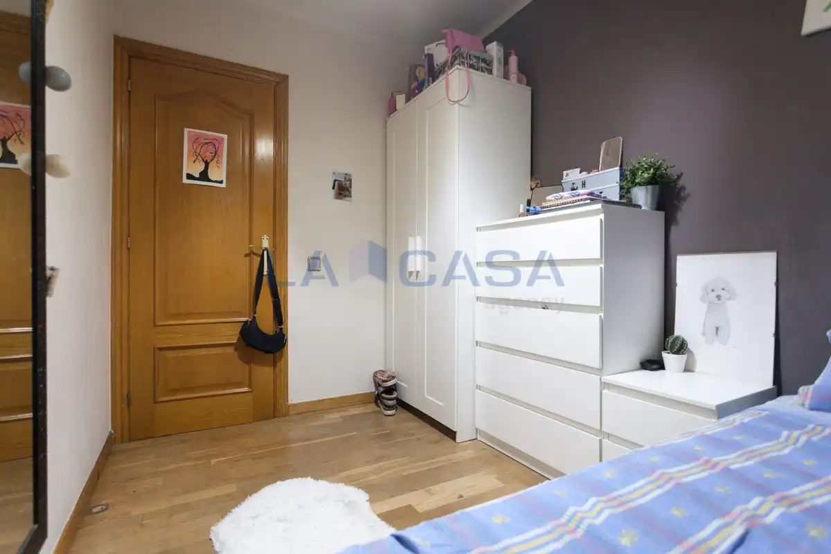 Habitación de Piso en venta en L'Hospitalet de Llobregat con Balcón